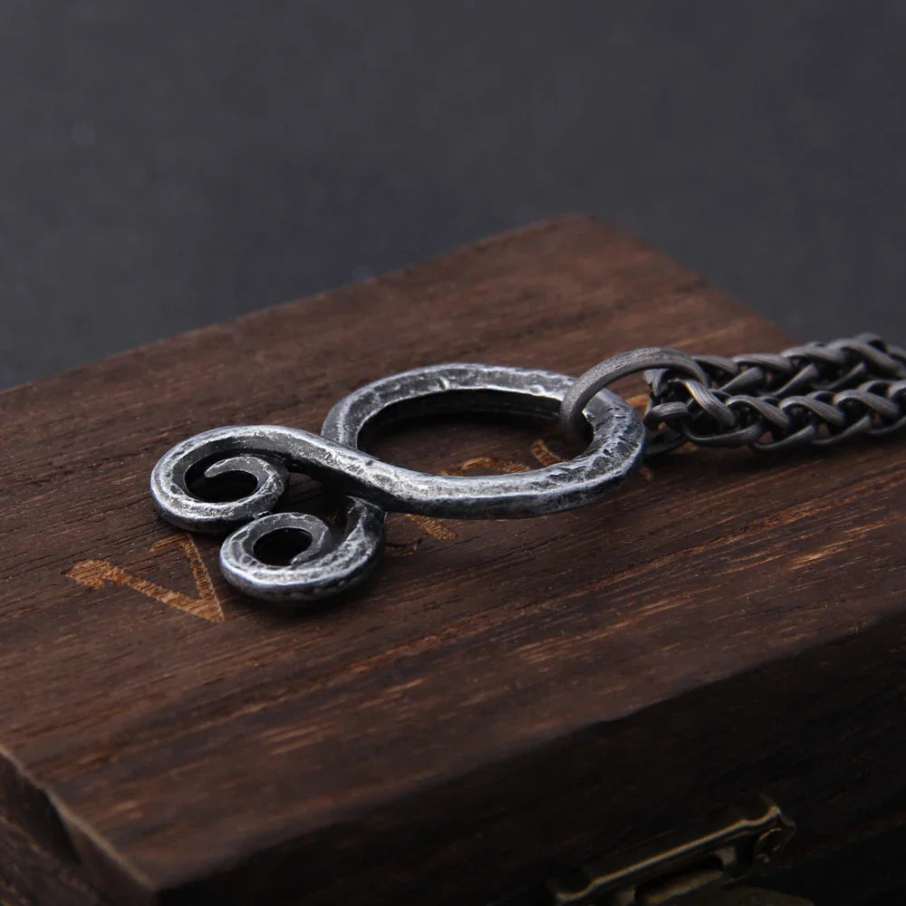 VIKING NECKLACE - TROLL CROSS