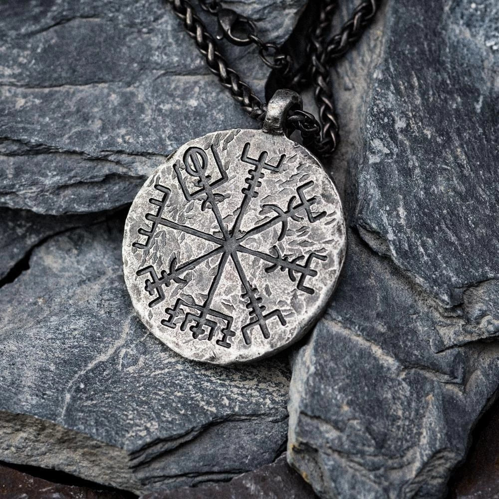 VIKING NECKLACE - VEGVISIR COMPASS