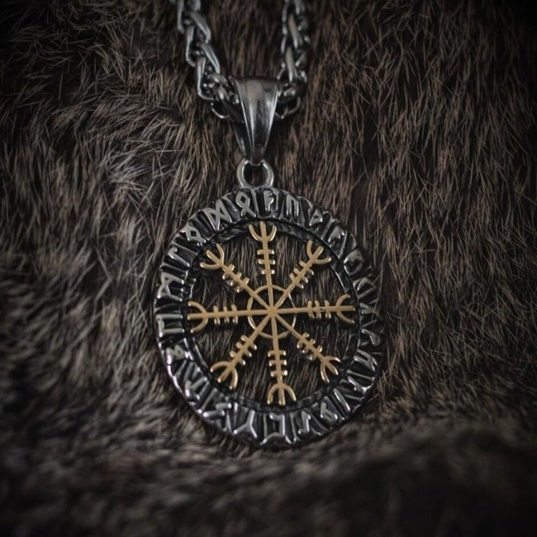 Wikinger Kette Goldene Aegishjalmur Runenkreis