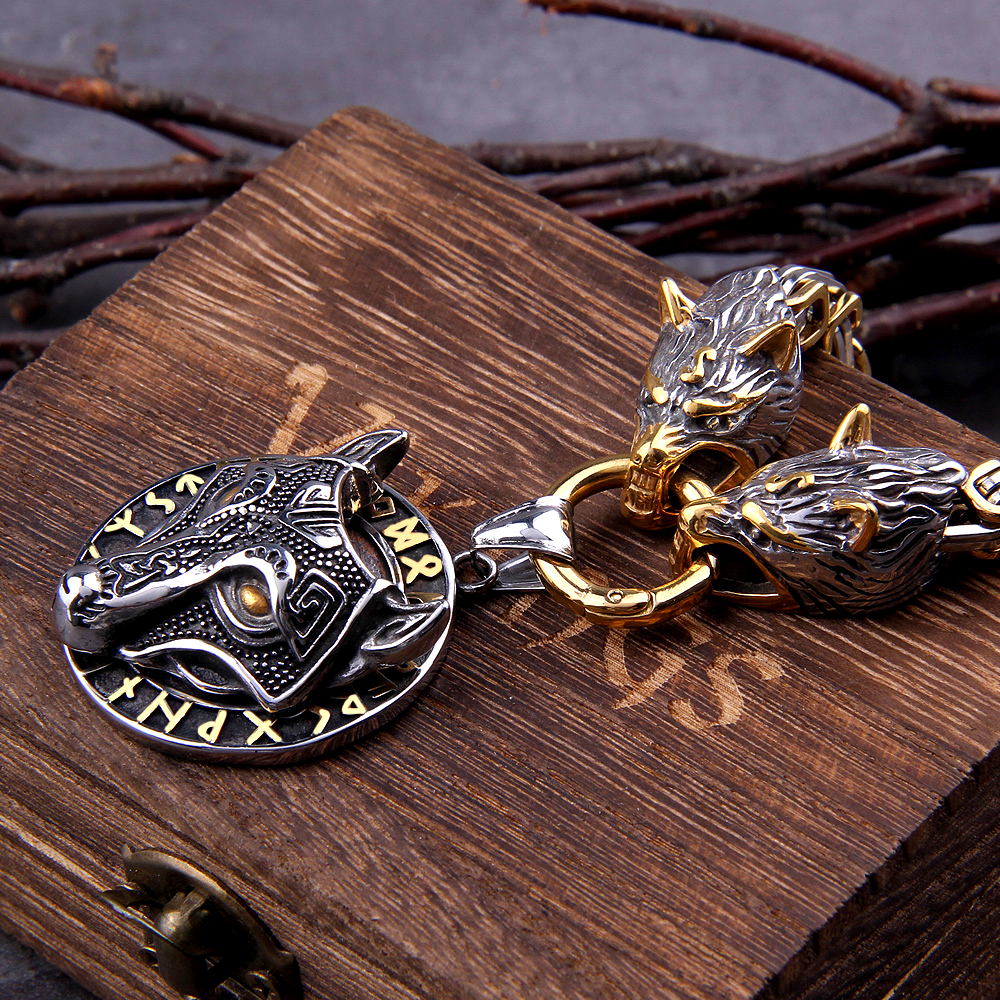 KING CHAIN WITH WOLF HEADS AND FENRIR MEDALLION