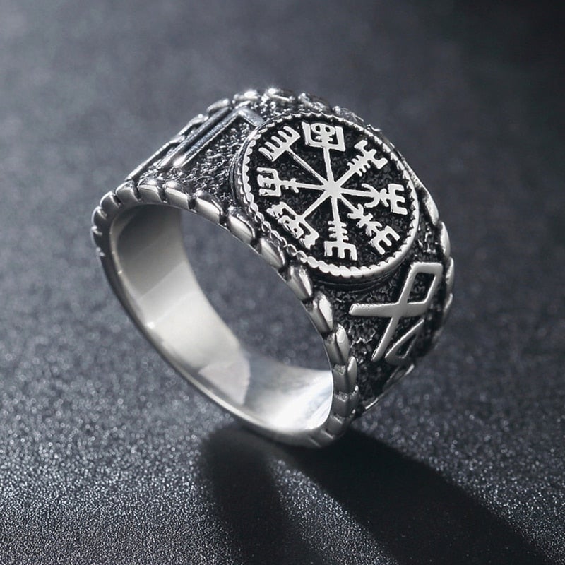Wikinger Ring Vegvisir Runen