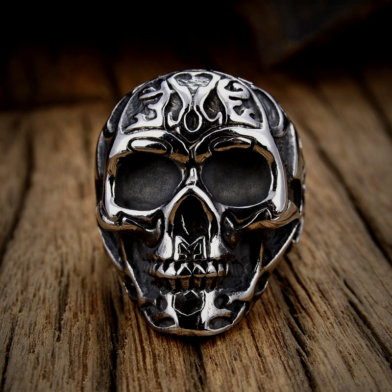 Wikinger Ring Geknoteter Totenkopf