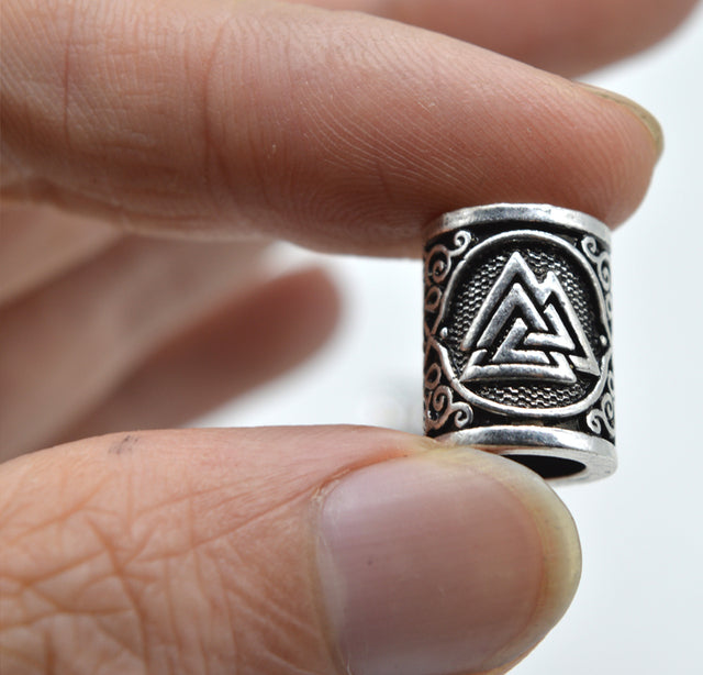 VIKING BEARD BEAD WITH VALKNUT SYMBOL