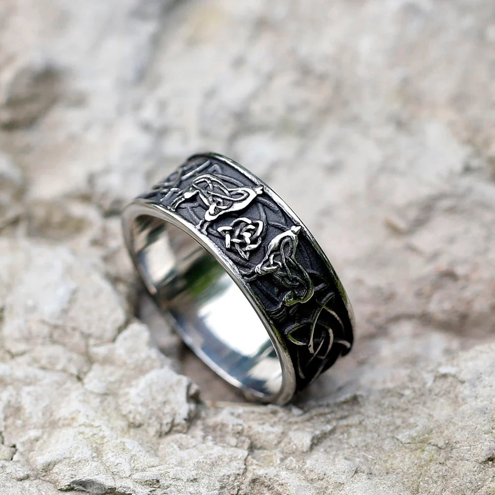 VIKING RING - WOLF RUNES