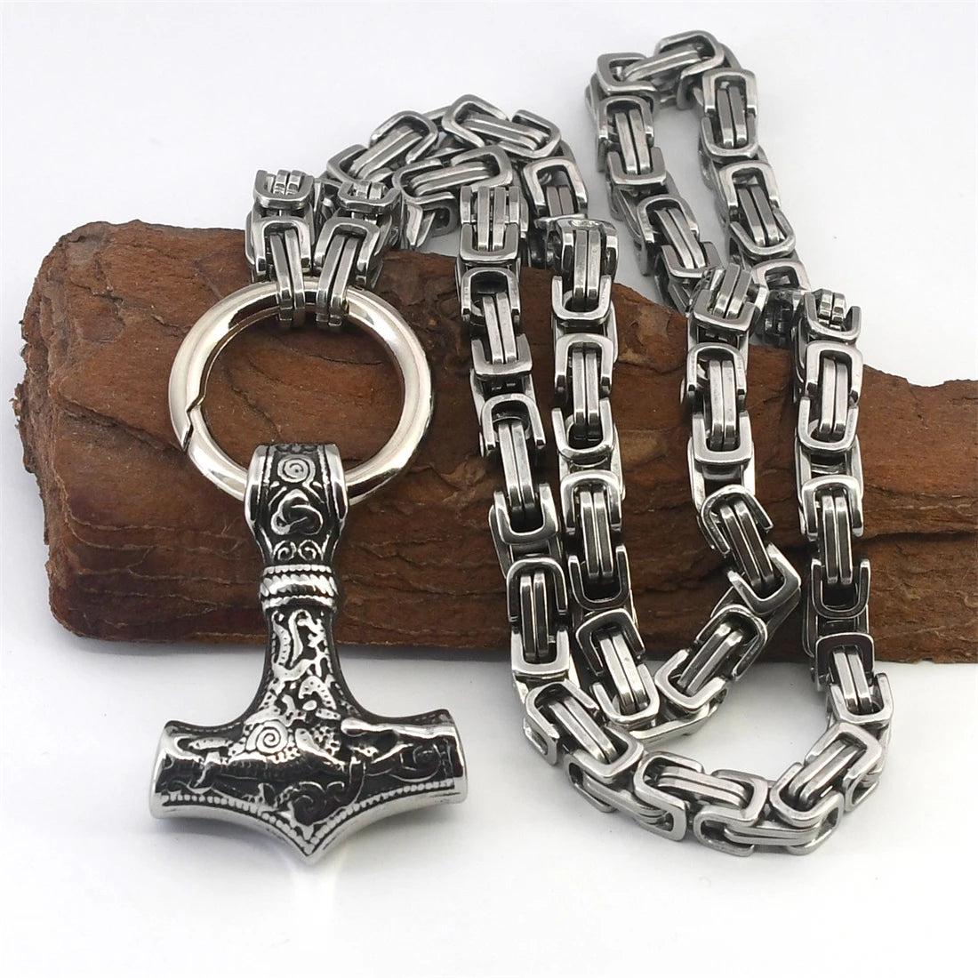 KING CHAIN WITH MJOLNIR PENDANT