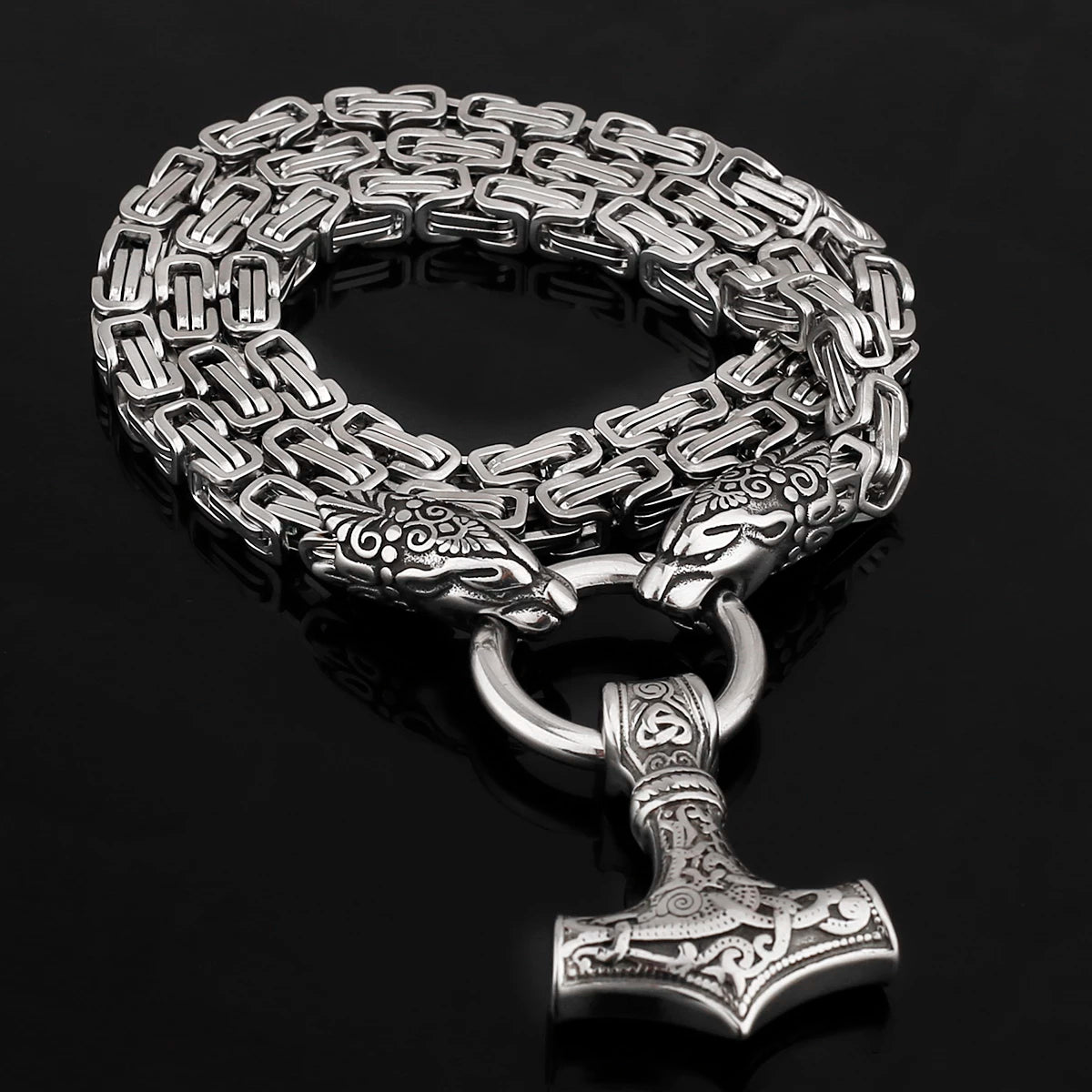 KING CHAIN WITH TWO TIGER HEADS HOLDING MJOLNIR PENDANT