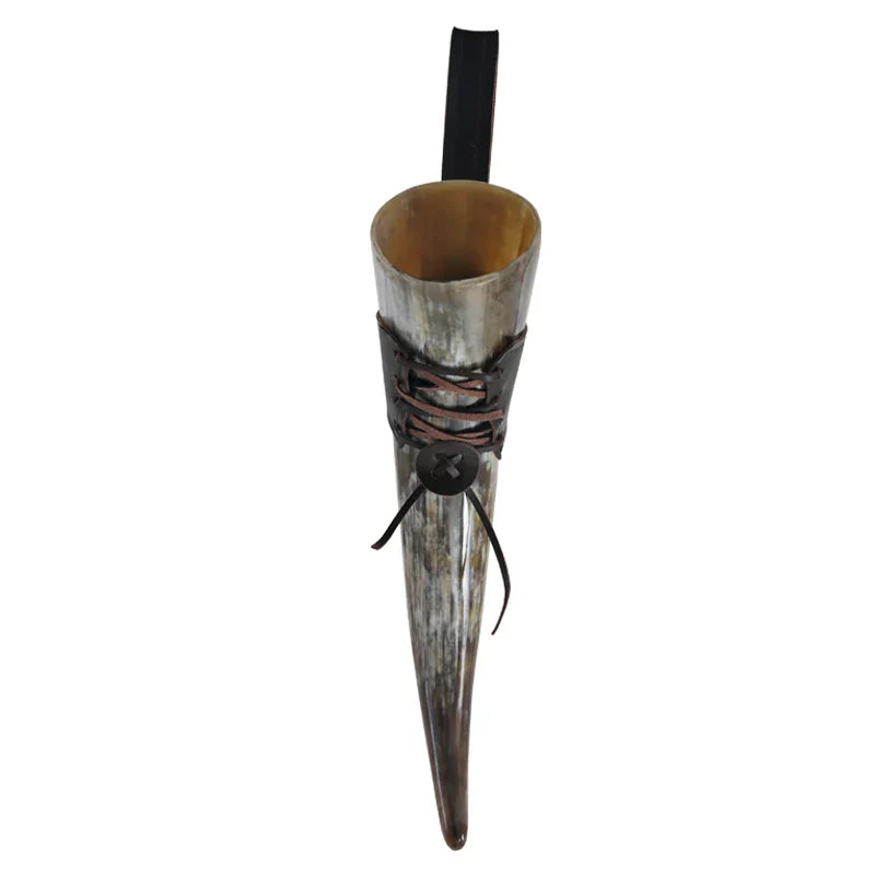 VIKING DRINKING HORN WITH LEATHER HOLDER 0.6L