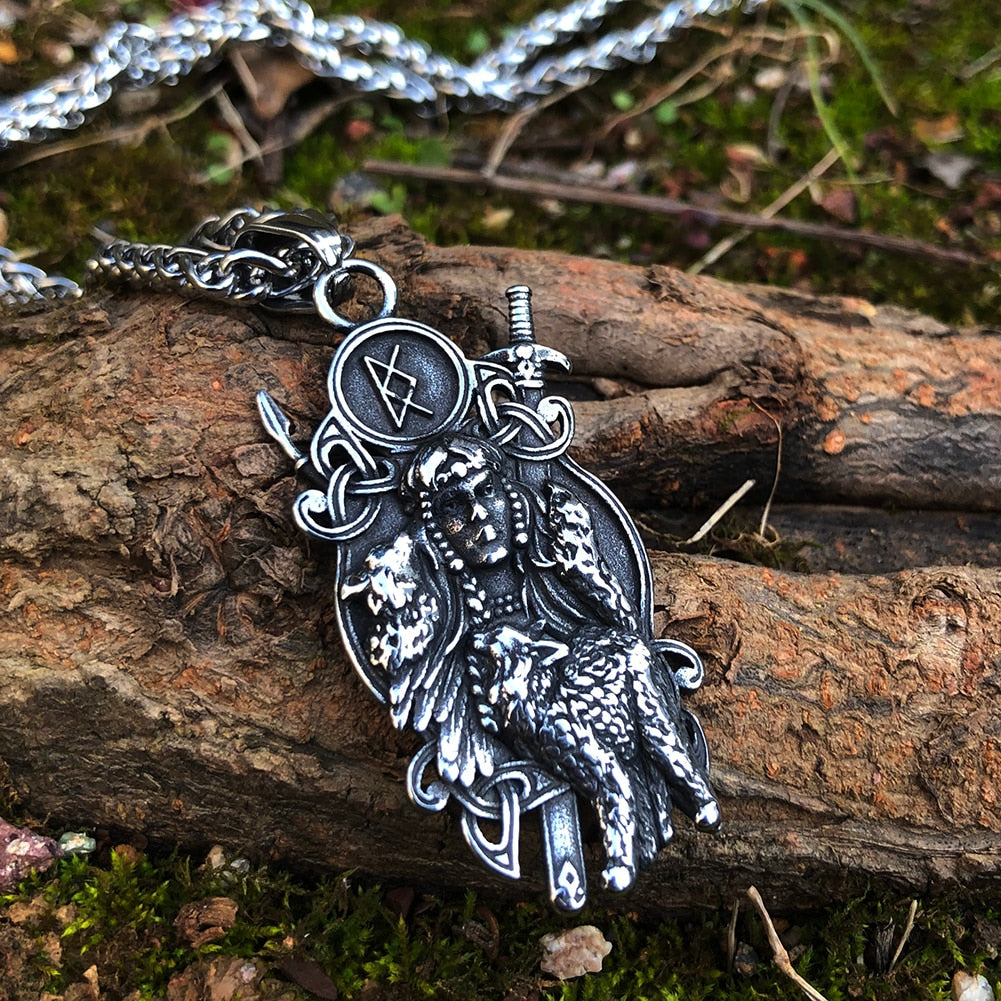 NORDIC VALKYRIE FREYA VIKING PENDANT NECKLACE