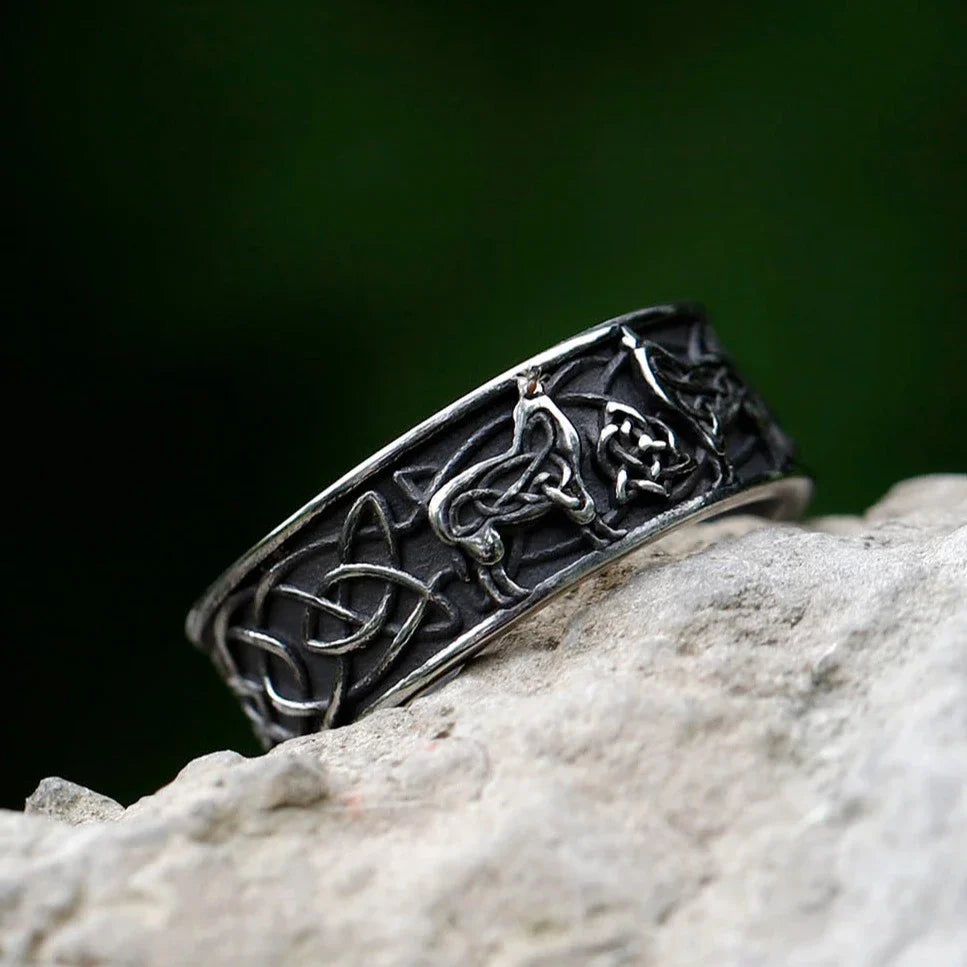 VIKING RING - WOLF RUNES