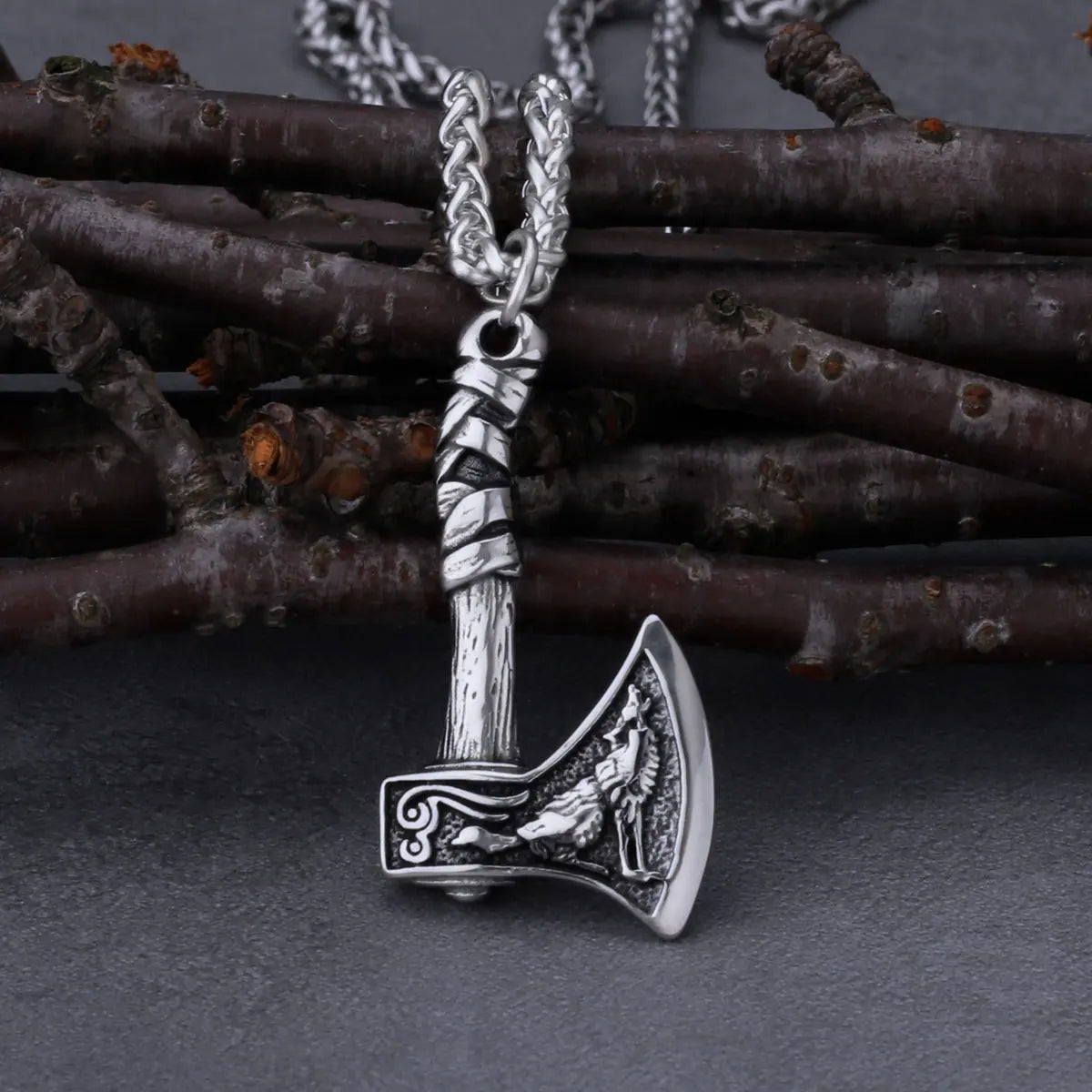 VIKING NECKLACE - WOLF AXE