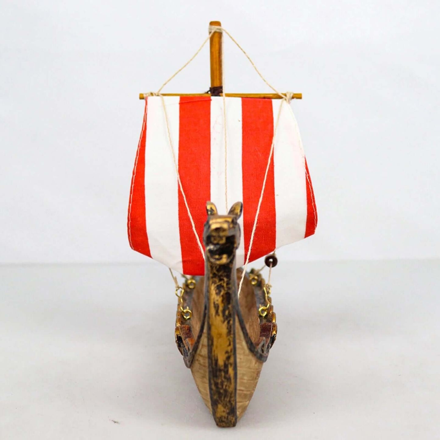 Drakkar Viking Longship Model with Mast and Sail