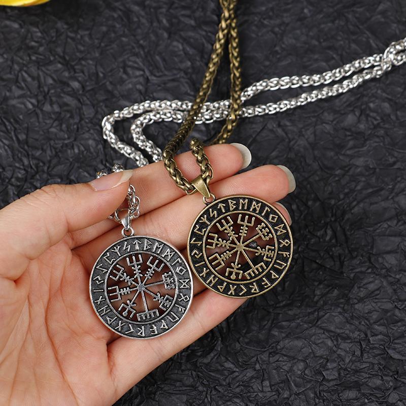 VIKING NECKLACE - VEGVISIR RUNES