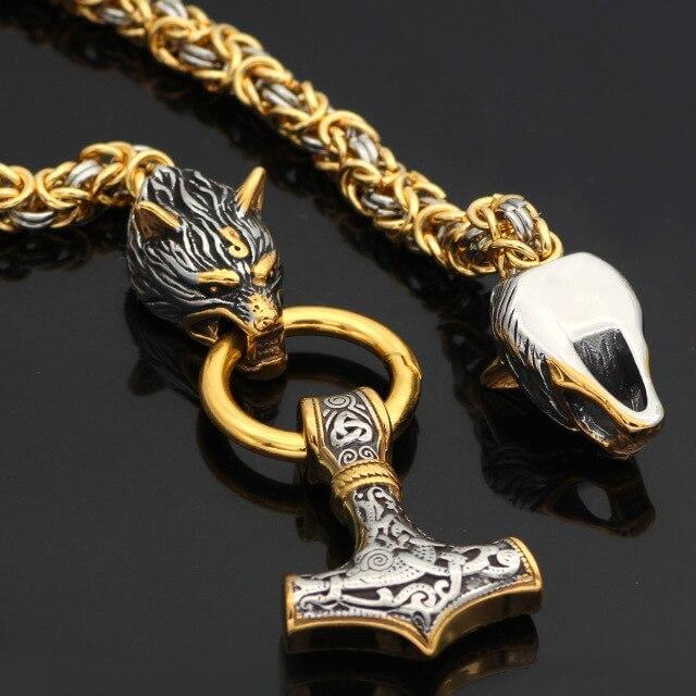 Gold-Trimmed King’s Chain with Two Wolf Heads Holding a Mjolnir Pendant