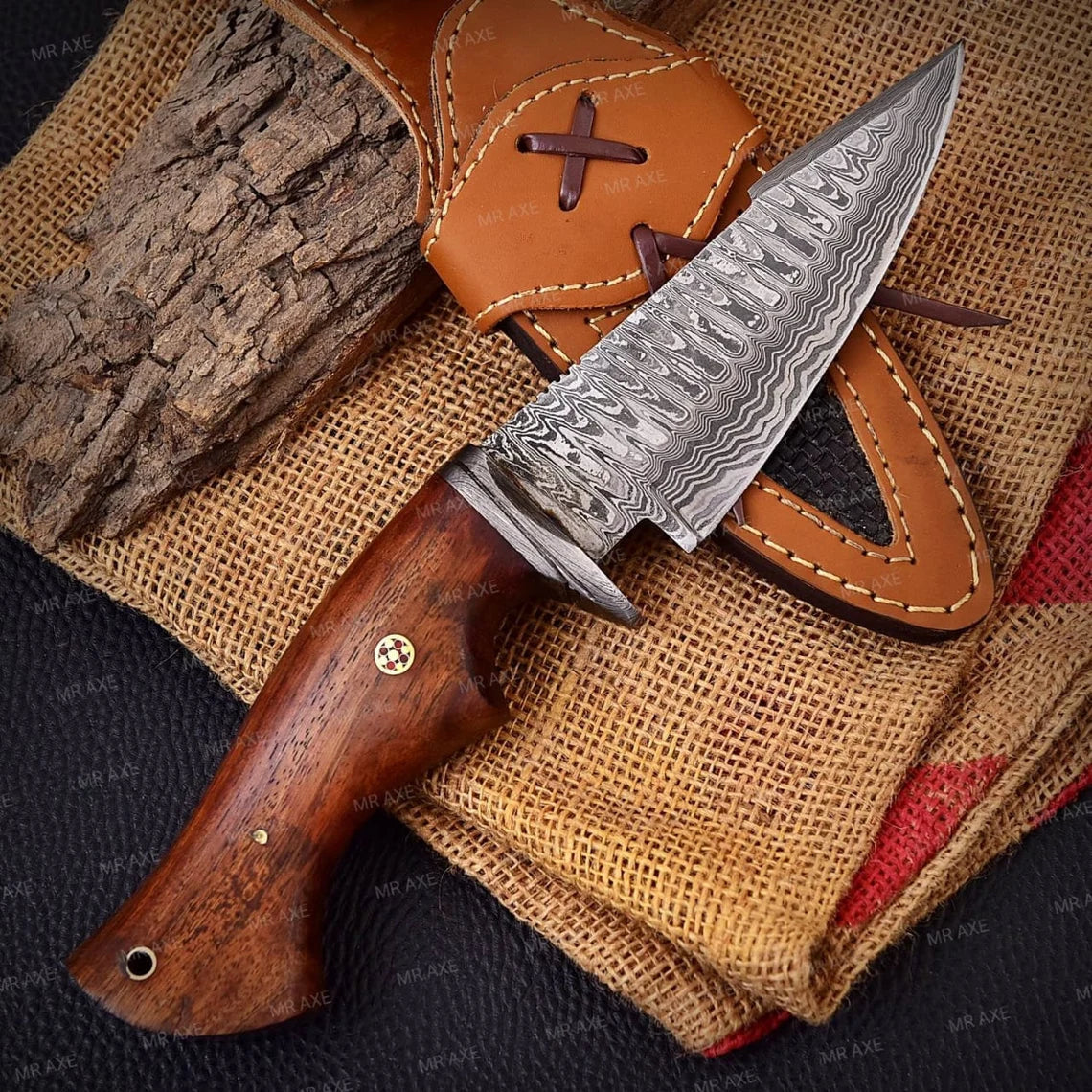 HAND-FORGED MEDIEVAL HUNTING KNIFE WITH LEATHER SHEATH