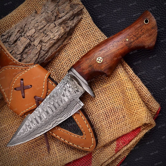 HAND-FORGED MEDIEVAL HUNTING KNIFE WITH LEATHER SHEATH