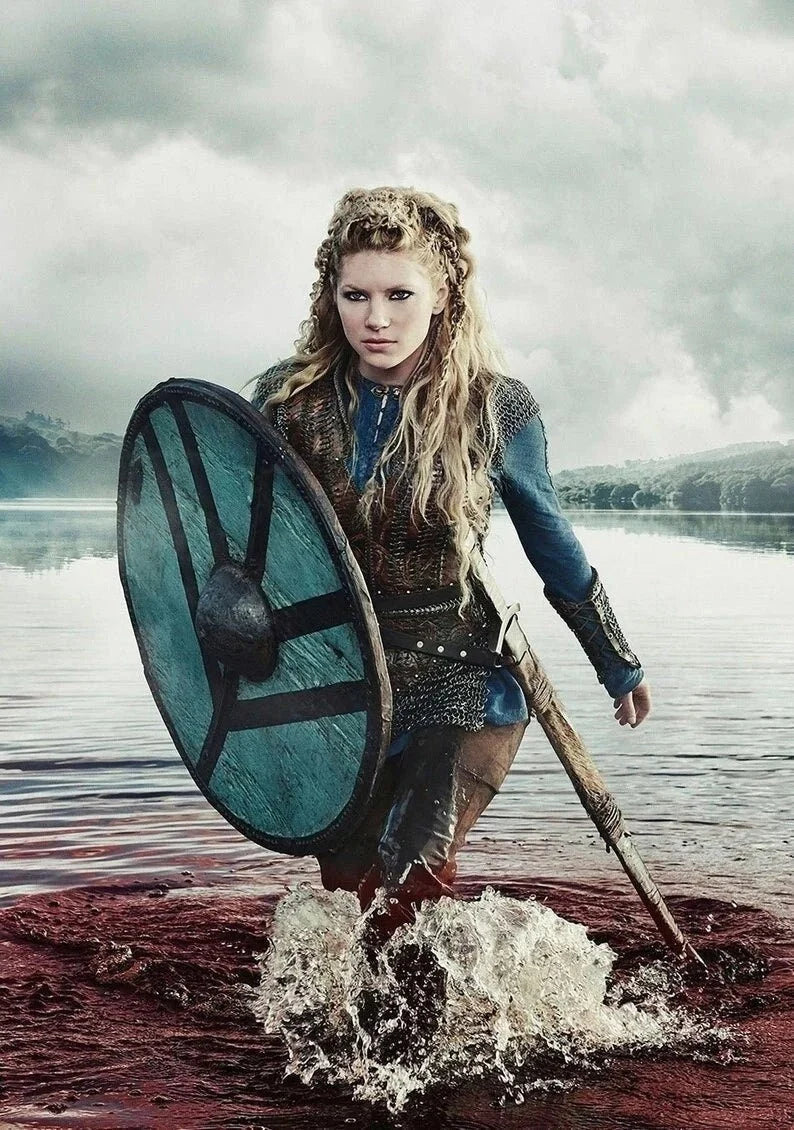 LAGERTHA SHIELDMAID VIKING SHIELD WITH BATTLE-TESTED FINISH