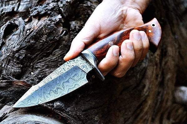 HAND-FORGED RAGNAR FIXED BLADE HUNTING KNIFE WITH PAKKA WOOD HANDLE AND LEATHER SHEATH