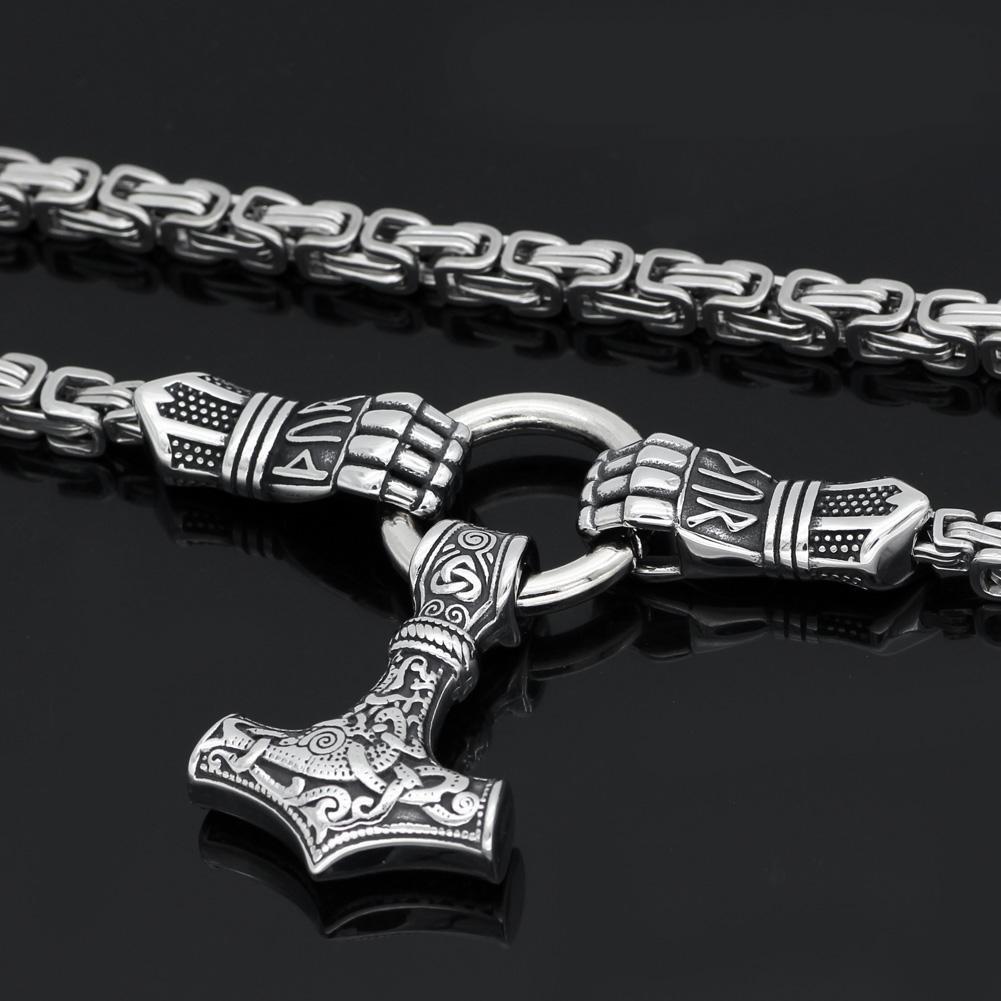 KING CHAIN WITH BERSEKER HOLDING MJOLNIR PENDANT