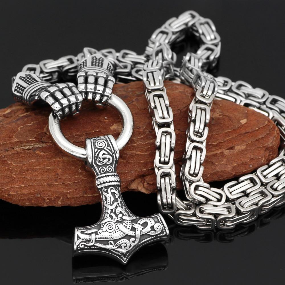 KING CHAIN WITH BERSEKER HOLDING MJOLNIR PENDANT