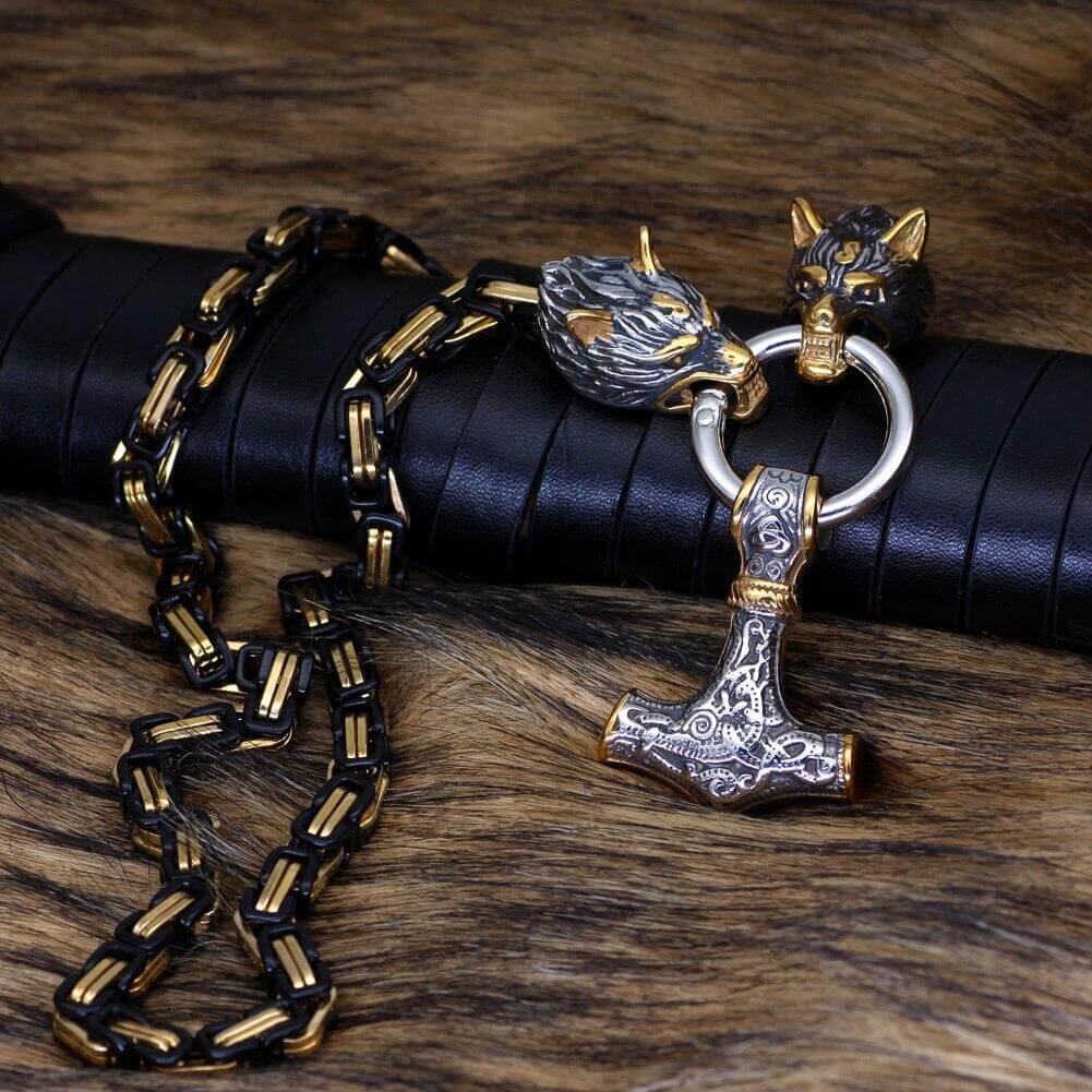 Gold and Black Decorated King’s Chain with Wolves and Mjolnir Pendant