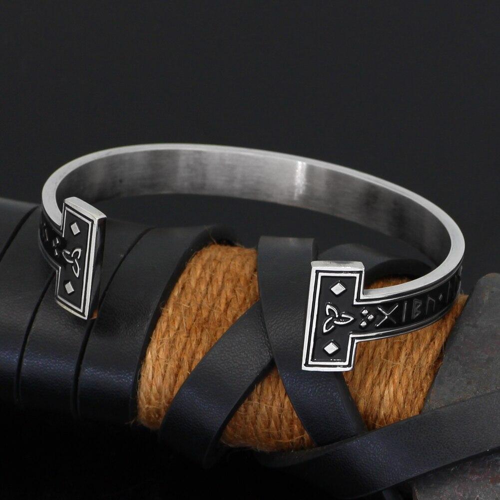 VIKING ARM RING - RUNES DESIGN