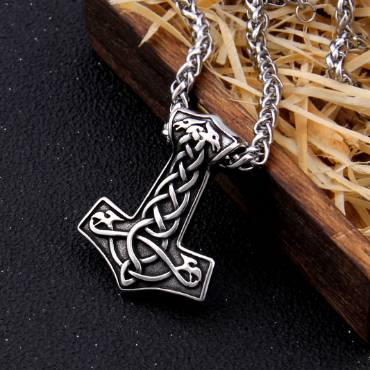 Thors Hammer Kette Geknotete Raben