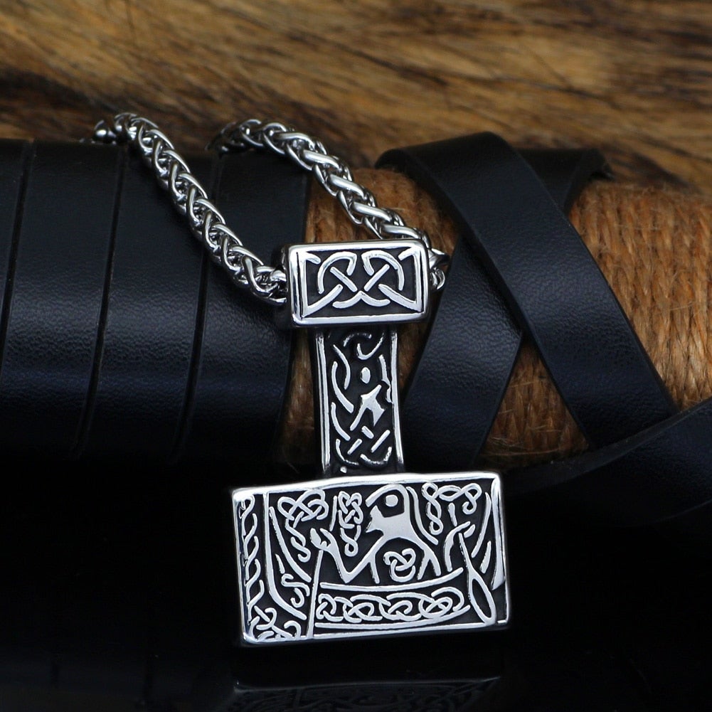 Thors Hammer Kette Bootsknoten