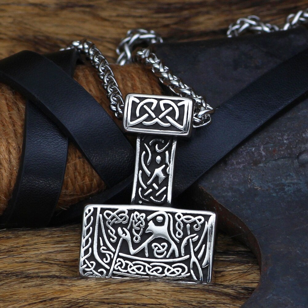 Thors Hammer Kette Bootsknoten