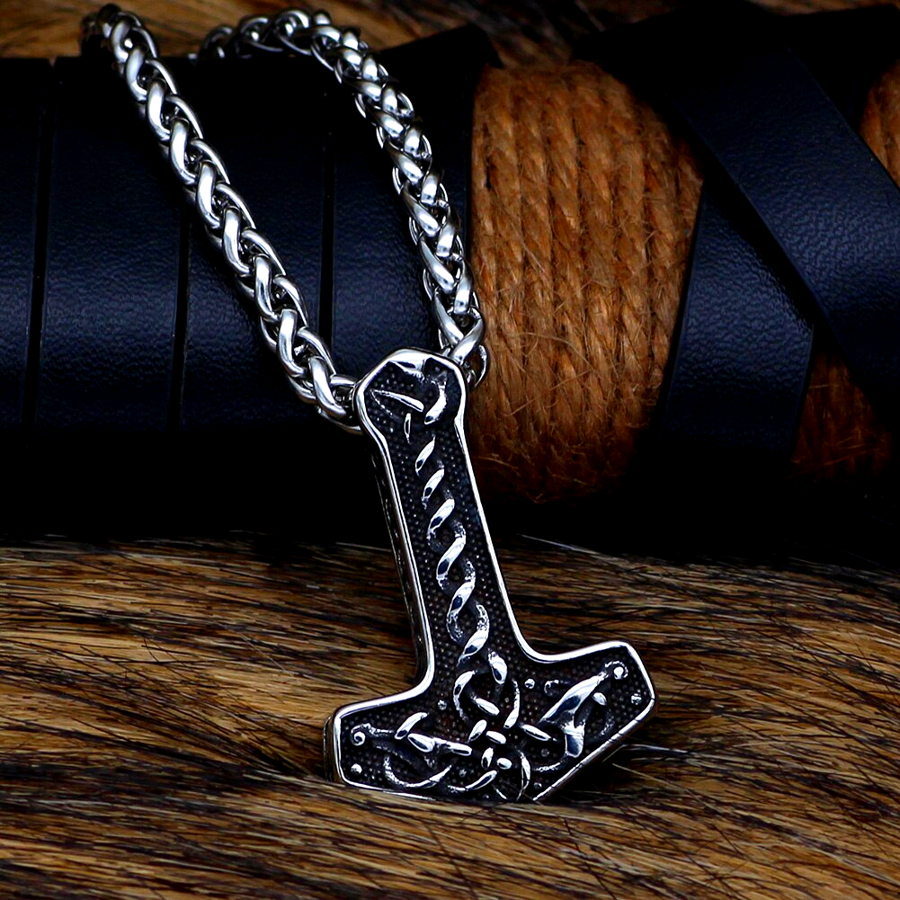 Thors Hammer Kette Geknotetes Muster