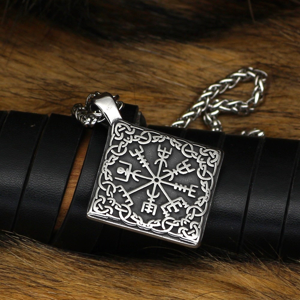 Wikinger Kette Vegvisir Knoten