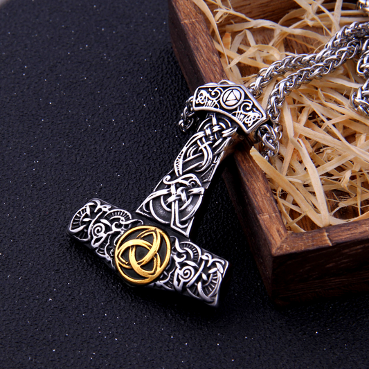 Thors Hammer Kette Goldene Triquetra