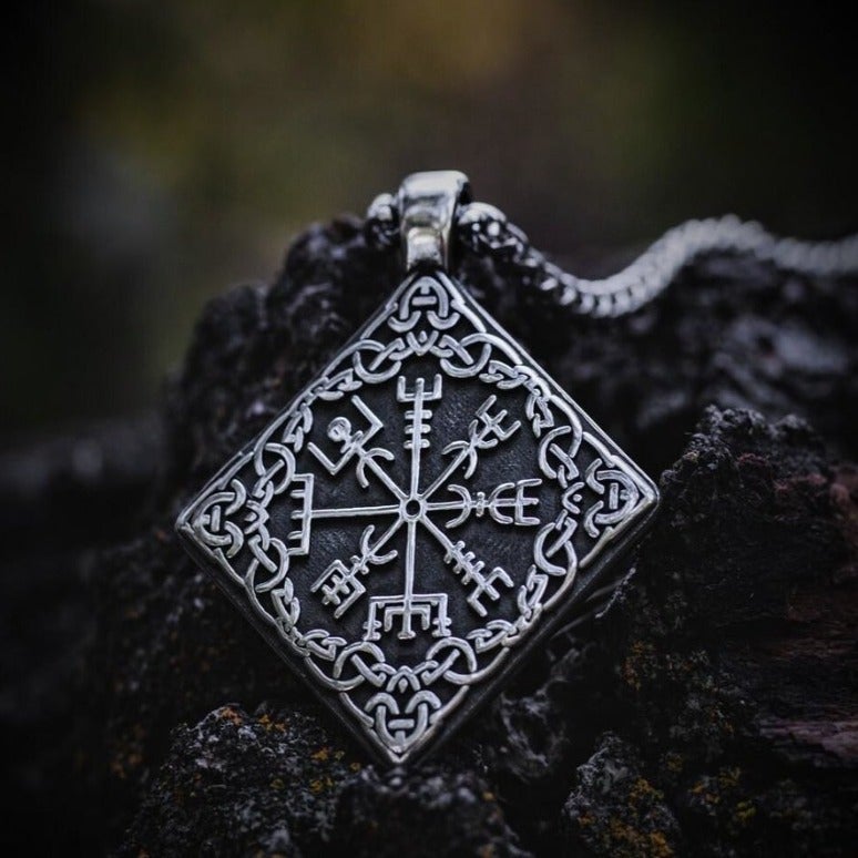 Wikinger Kette Vegvisir Knoten