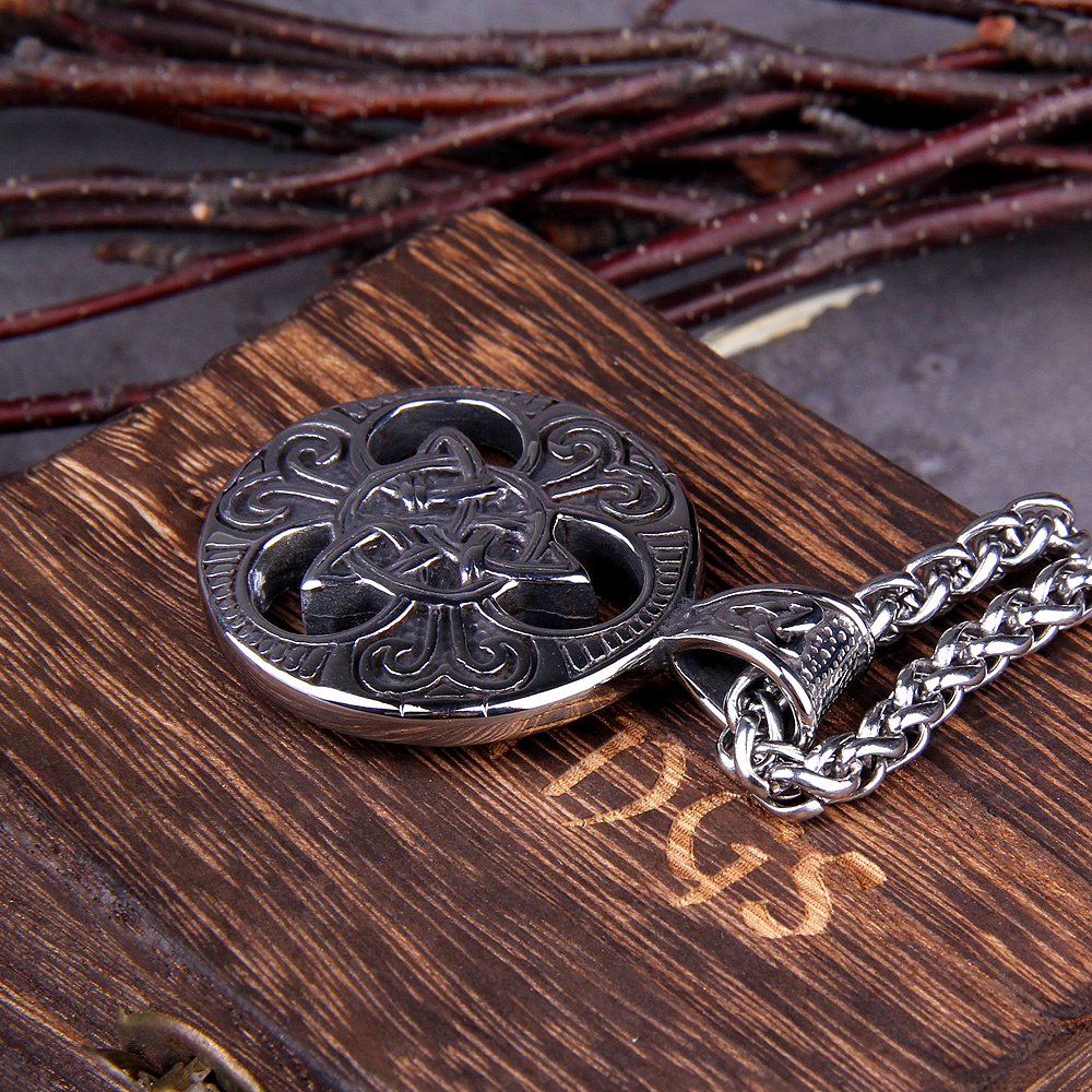 Wikinger Kette Triquetra