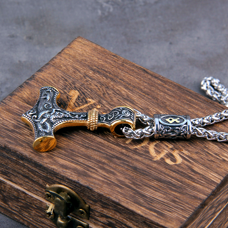 Thors Hammer Kette Goldene Othala Rune