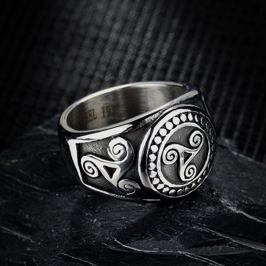 Wikinger Ring Triskelion