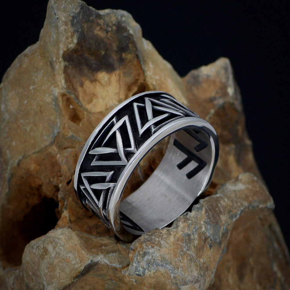 Wikinger Ring Valknut Muster