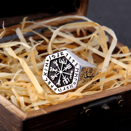 Wikinger Ring Vegvisir Runen