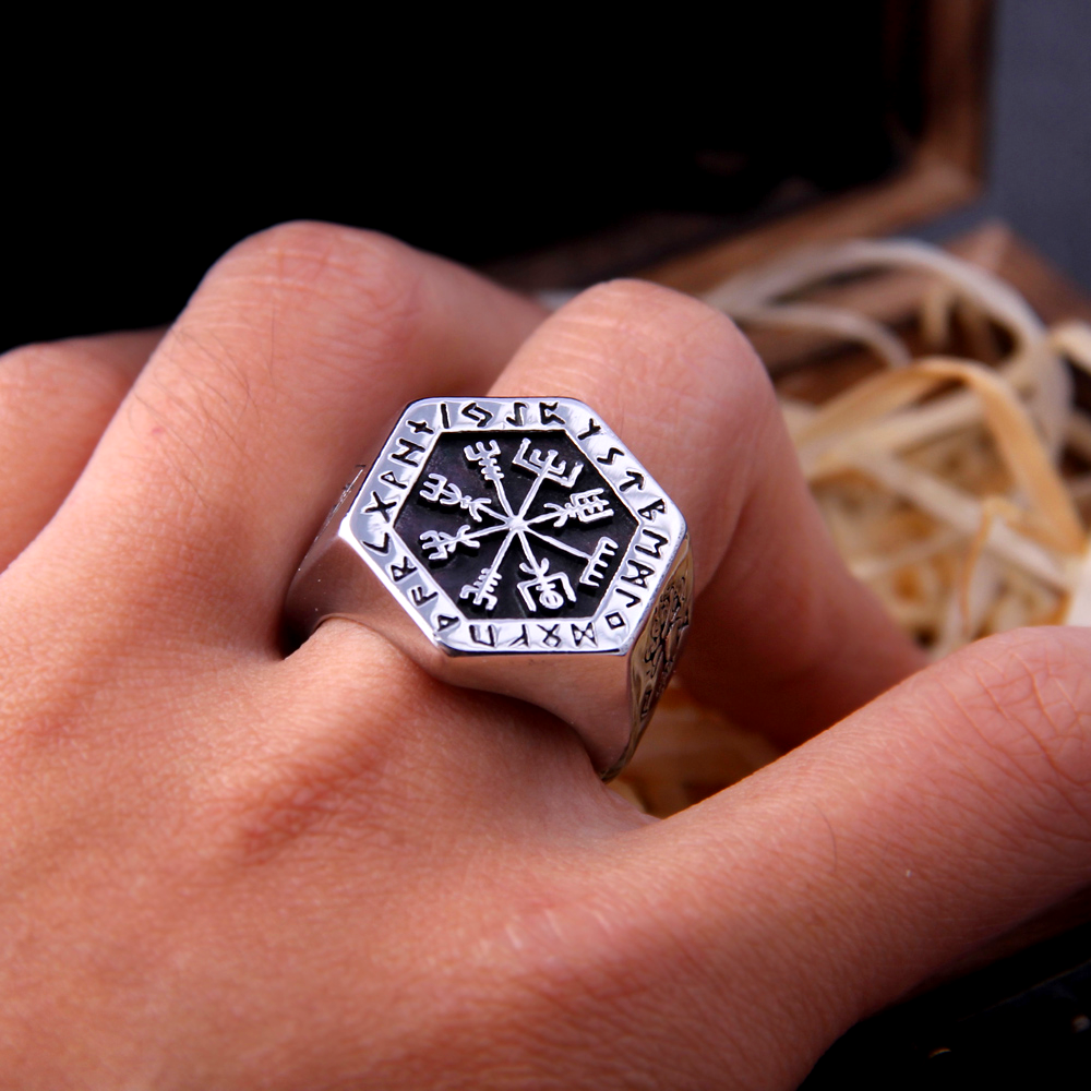 Wikinger Ring Vegvisir Runen