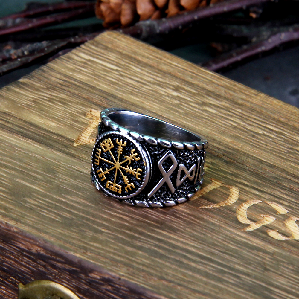 Wikinger Ring Goldener Vegvisir Runen