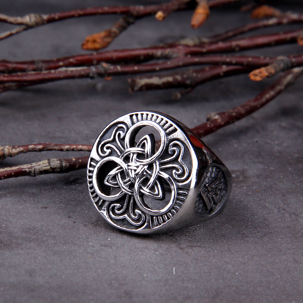 Wikinger Ring Triskelion