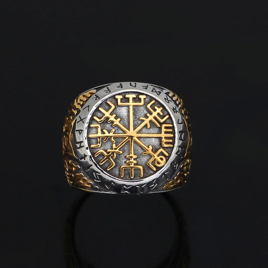 Wikinger Ring Goldenes Vegvisir-Symbol